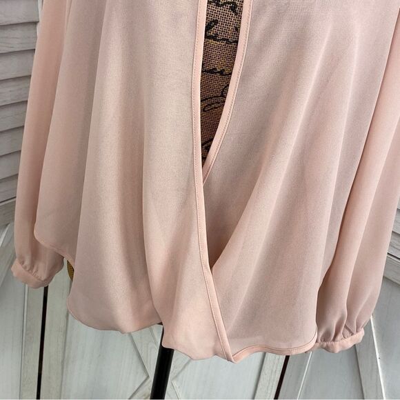 Sans Souci Sheer Split Front Surplus Blouse Blush Pink Small - Picture 5 of 13